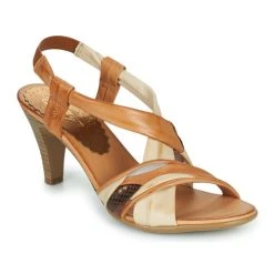 Betty London - POULOI