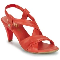 Betty London - POULOI